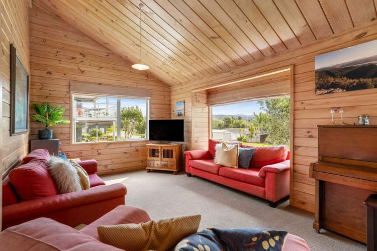 41 Holland Close Pauanui_13