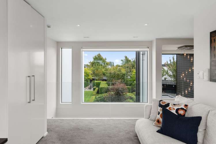 33 and 35 Glen Oaks Drive Northwood_19