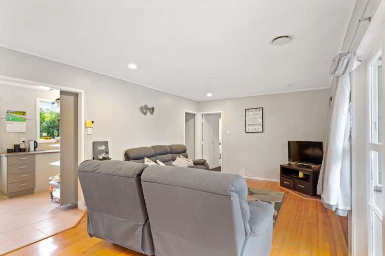 11a Lucinda Place Glen Eden_5