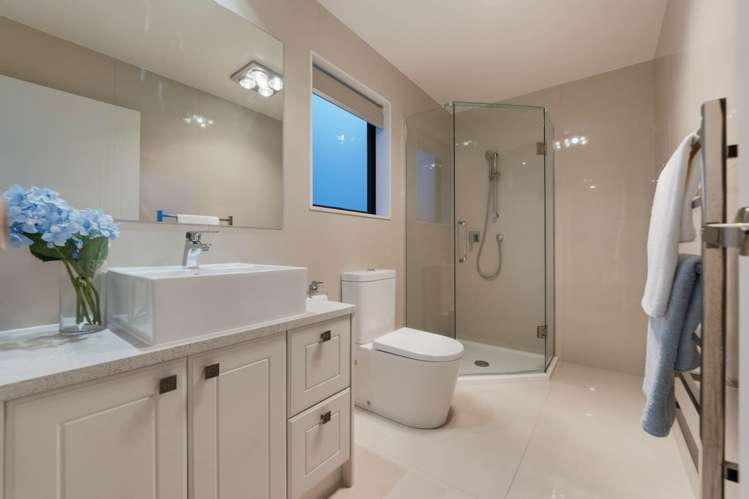 17 Peihinga Road Flat Bush_25