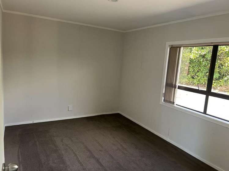 39 Beach Road Papakura_5