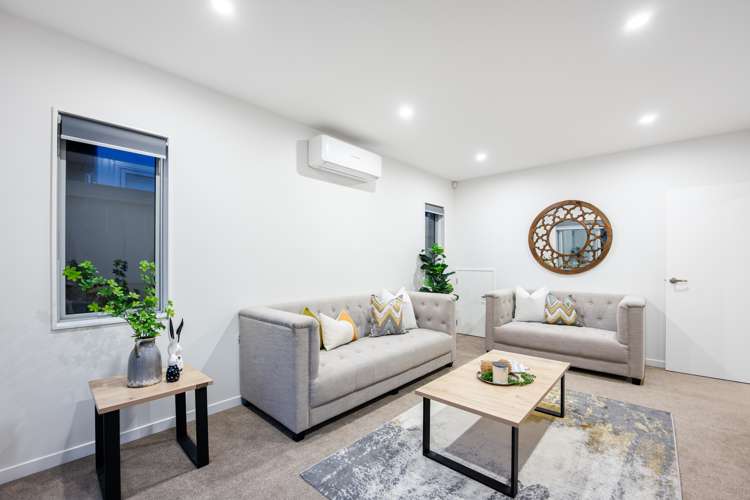 167 Bonair Crescent Silverdale_12