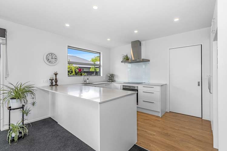 15 Halswell Junction Road Halswell_9