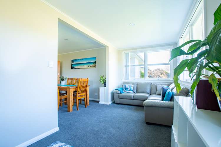 22 Keats Crescent Stoke_5