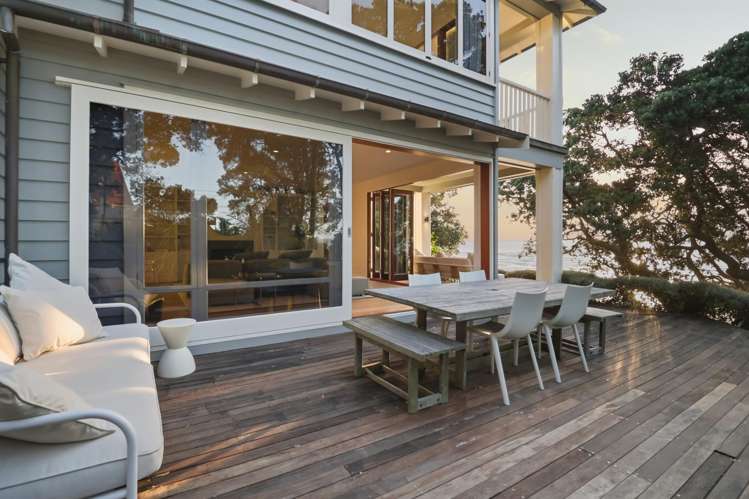 16 Joan Street Point Chevalier_1