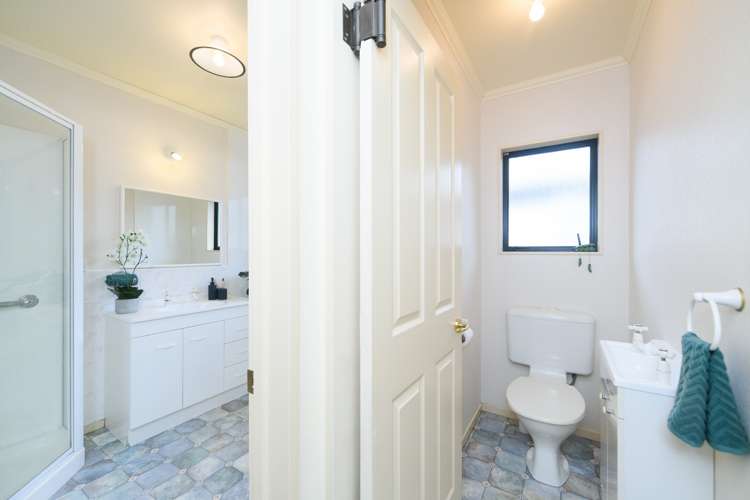 8 Suffolk Crescent Feilding_13