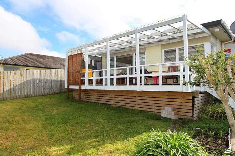 73 Target Road Totara Vale_9