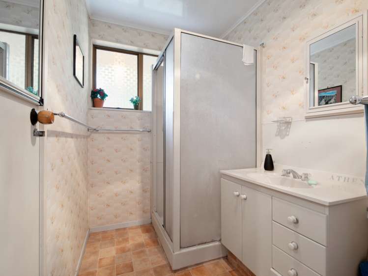 2/9 Manor Place Redwoodtown_11