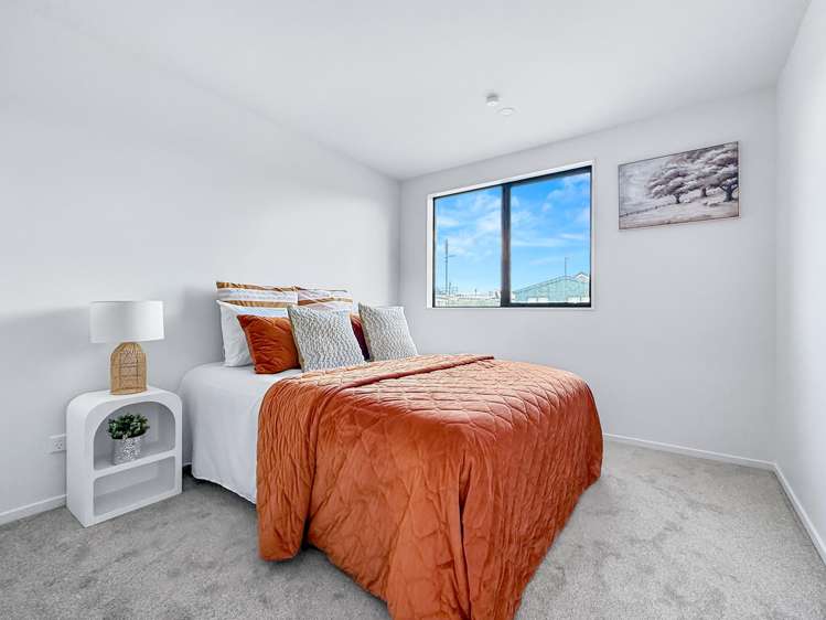 3-11 Longview Oak Lane Papakura_9