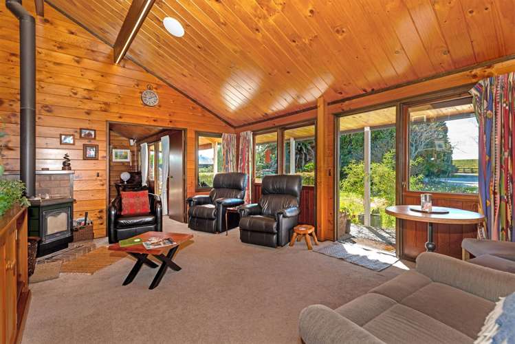 64 Cemetery Road Patutahi_25