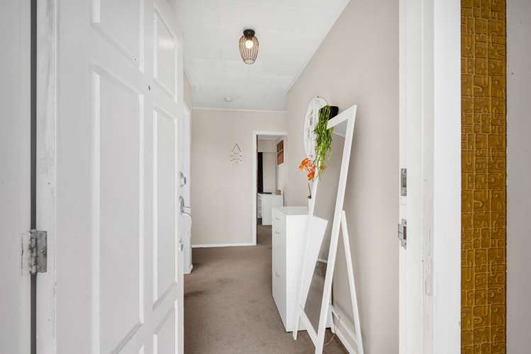 323 Mangorei Road Merrilands_3