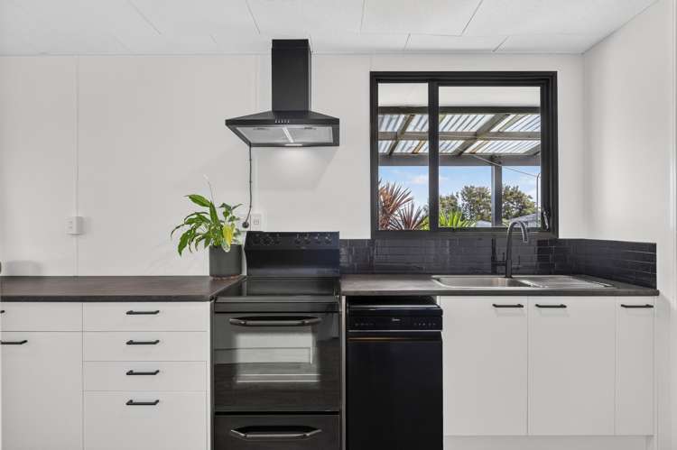 4 Sequoia Place Pukete_8
