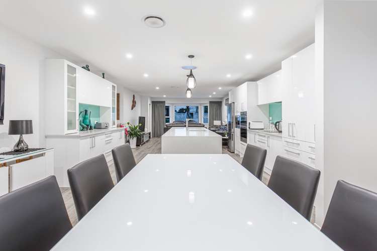 171 Edmonton Road Te Atatu South_6