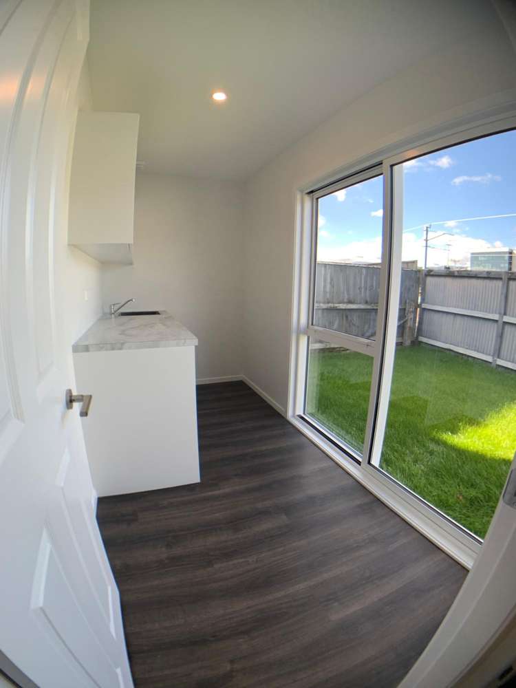  A/19 Marion Street Silverstream_10