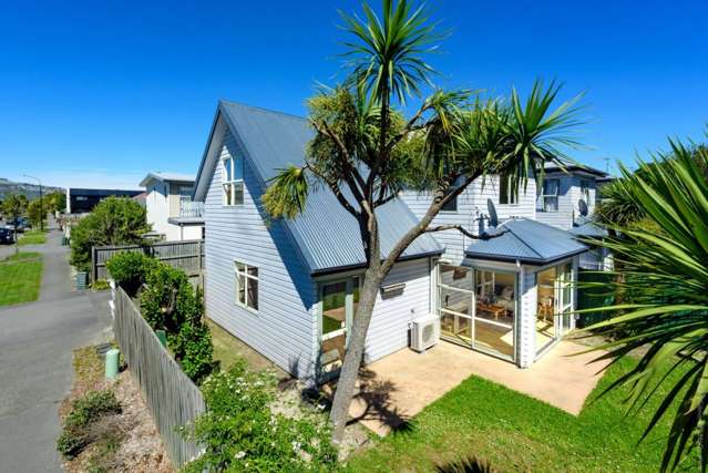 1/105 Barbour Street Waltham_3