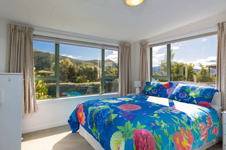 72 Moana View Road Waikawa_16