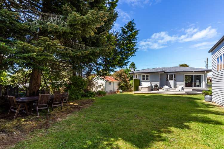 13 Lake Road Mangakino_11