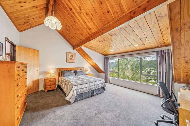 10 Plantagenet Grove Kingsley Heights_15