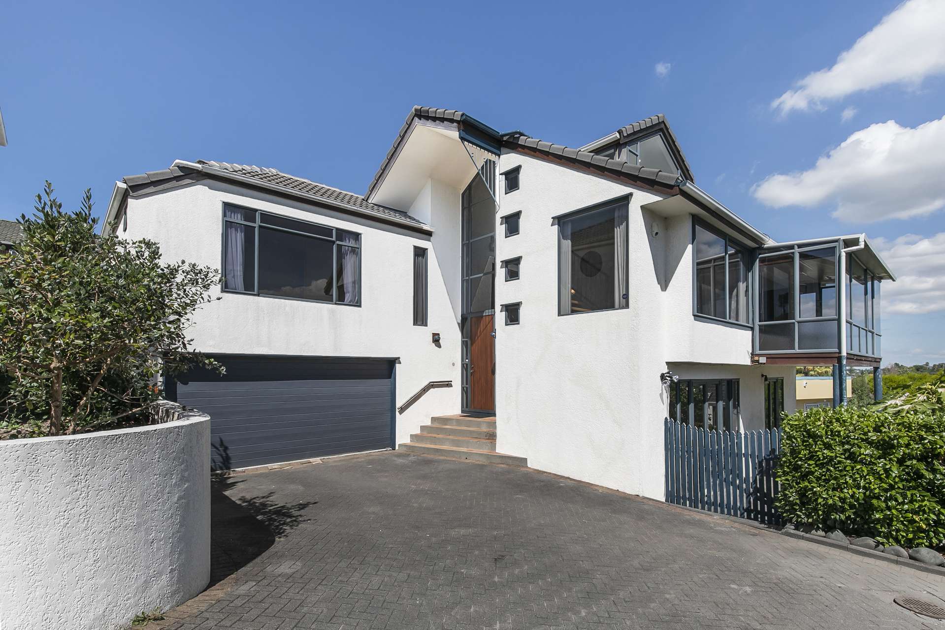 2/25 Waimarie Street St Heliers_0
