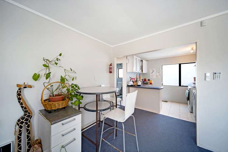 77 Maplesden Drive Clendon Park_6