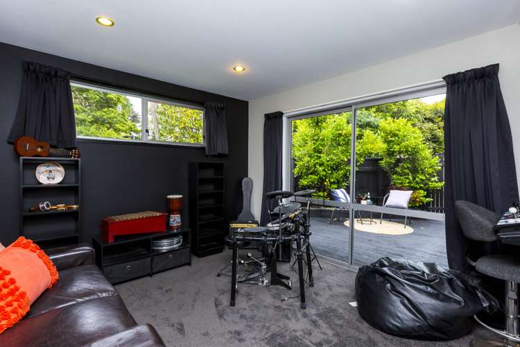 21 Barton Road Heretaunga_5