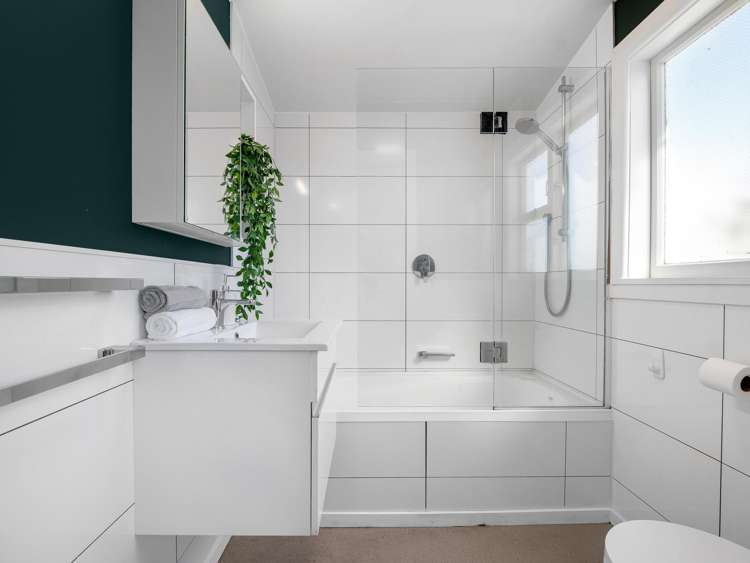 10 Saint James Street Southbridge_16