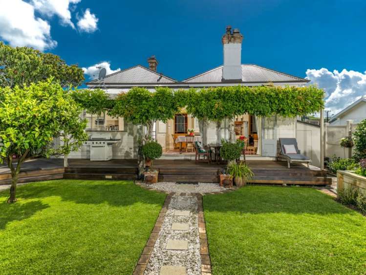 7 Church Street Devonport_12