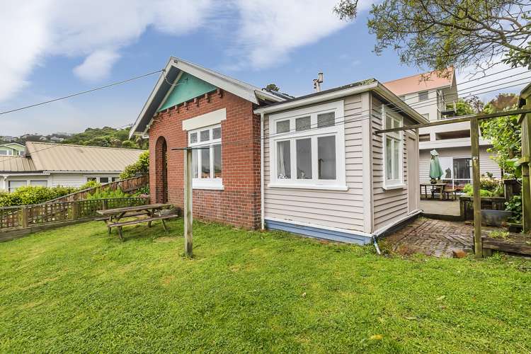 76 Mortimer Terrace Brooklyn_16