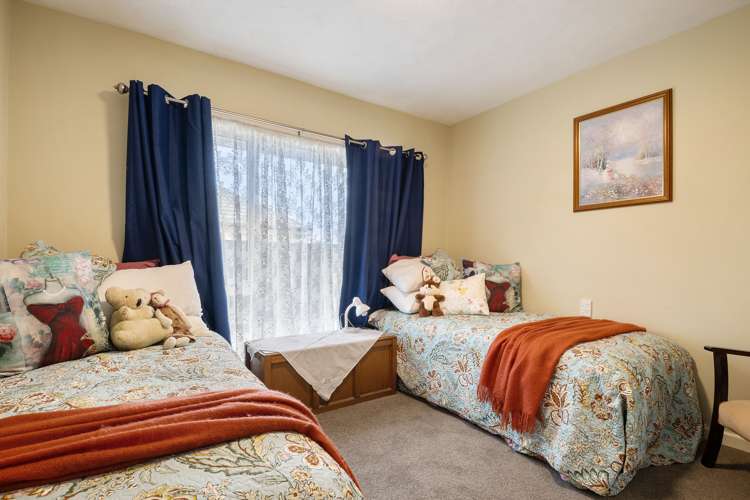 60 Bournemouth Crescent Aranui_12