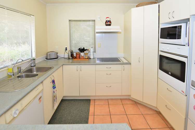 48 Hewlett Road Massey_5