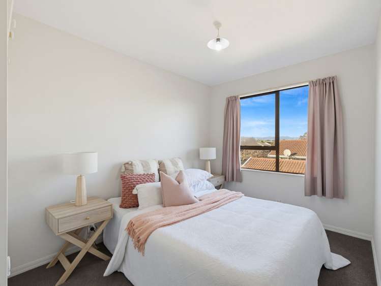 37 Dunbarton Street Redwood_25