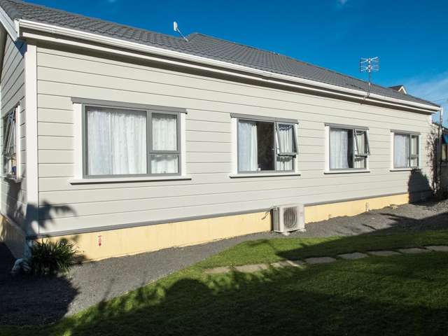 6-Bedroom Flat for 2026 - $175 Per Room -Double Glazed & Warm!