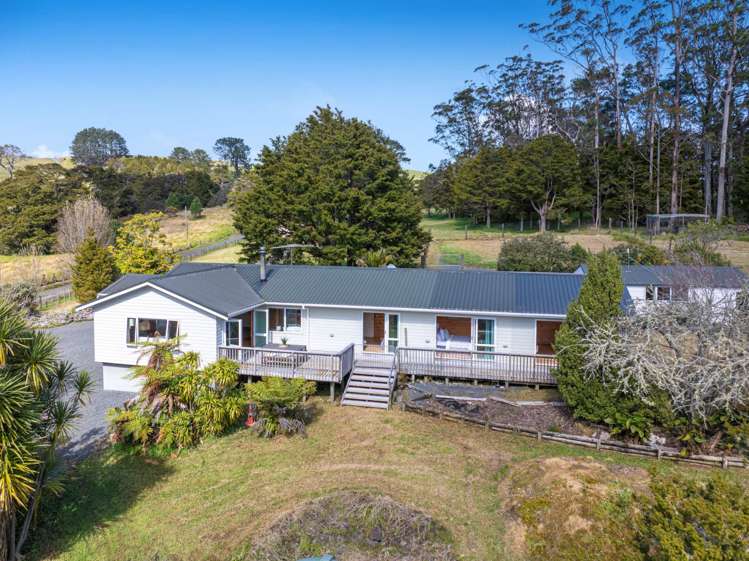 608 West Coast Road Makarau_25