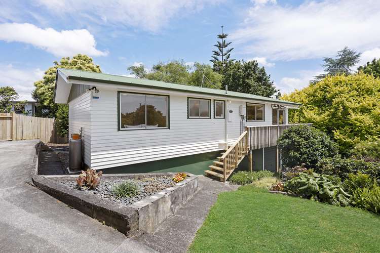 68 Fairclough Road Beach Haven_17