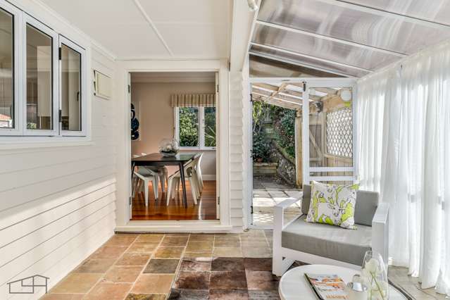 20 South Lynn Road Titirangi_3