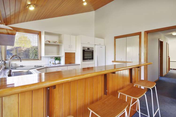 49b Regency Crescent Redwood_6