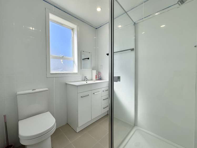 3157 Great North Road New Lynn_6
