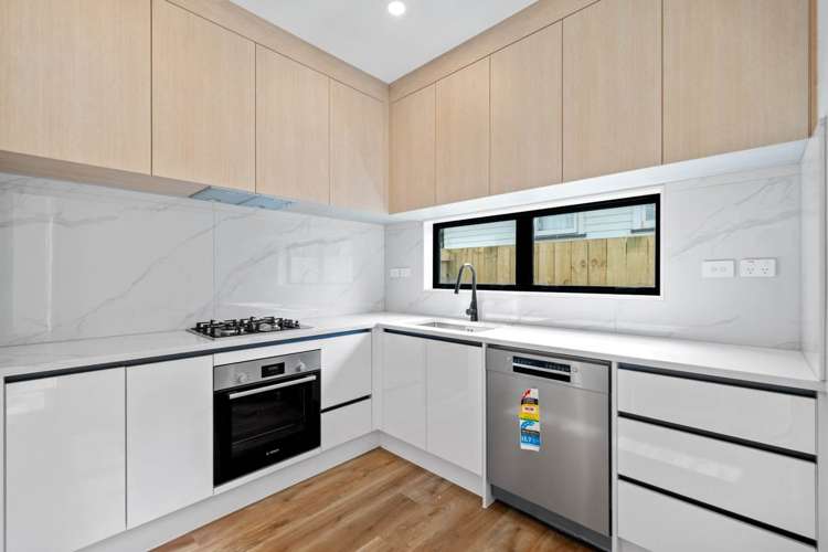 2/31 Mcleod Road Weymouth_2