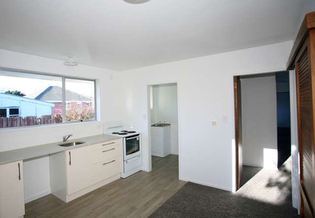 2/4 Glenys Place Broomfield_4