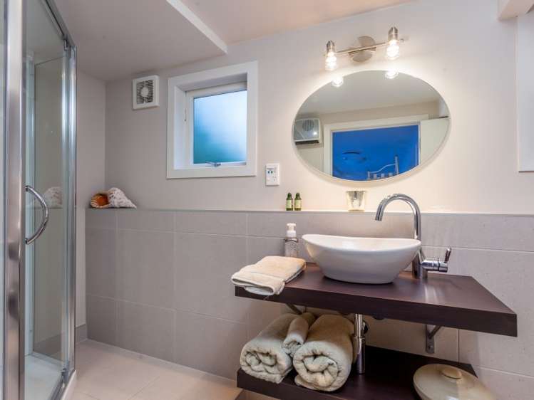 57 Daffodil Street Titirangi_15