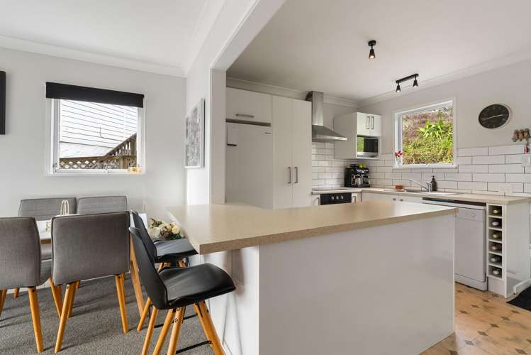 3/49 Mandalay Terrace Khandallah_3