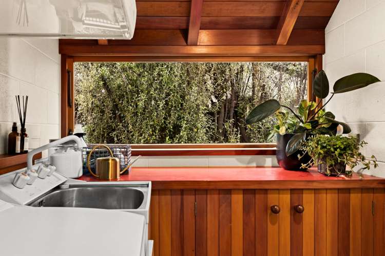 8 Donegal Crescent Tamatea_18