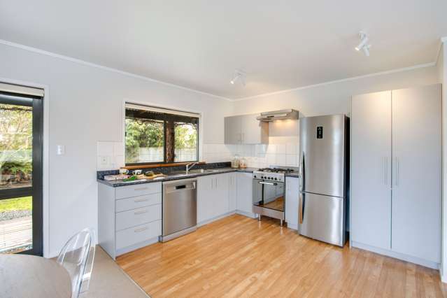 908a Victoria Street Parkvale_4