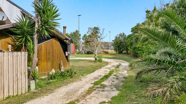 1 The Esplanade Eastern Beach_13