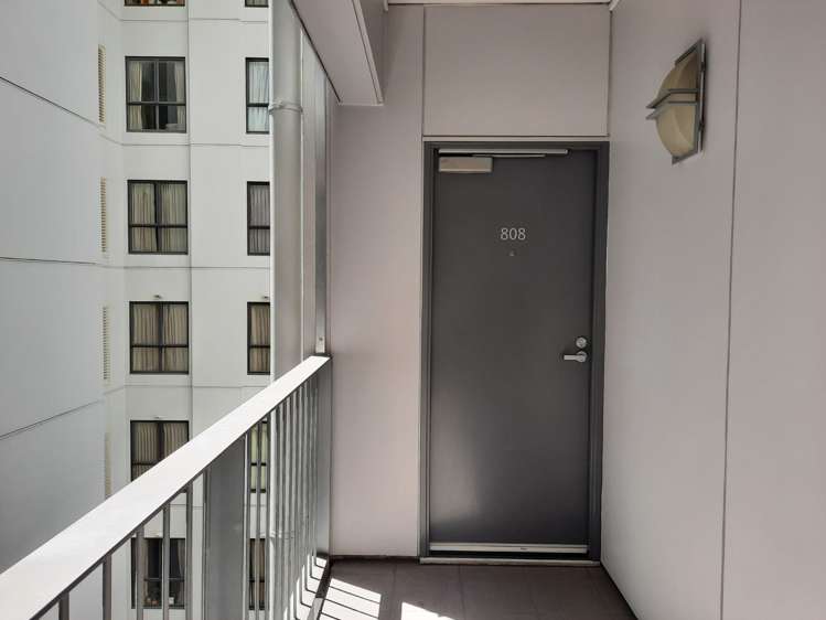 808/17 Vogel Lane Auckland Central_5