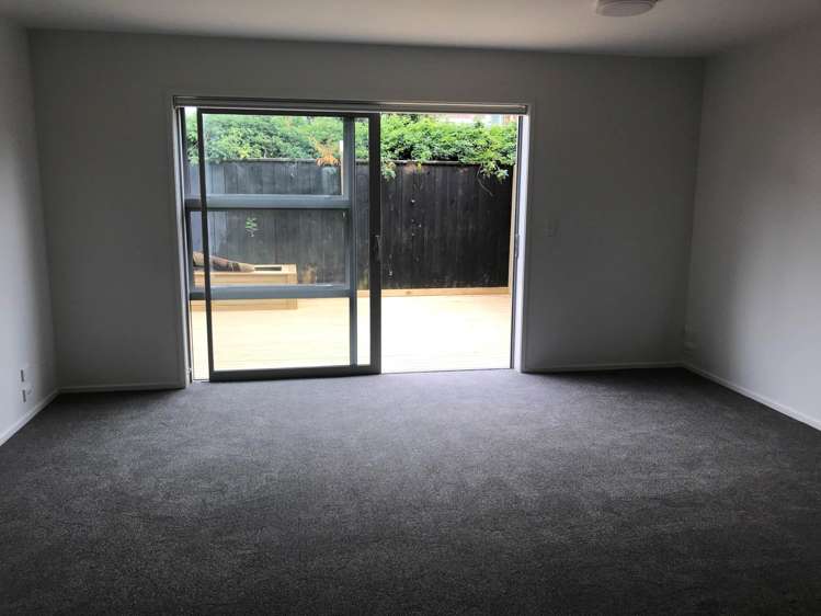 8a/5 Glen Road Browns Bay_6