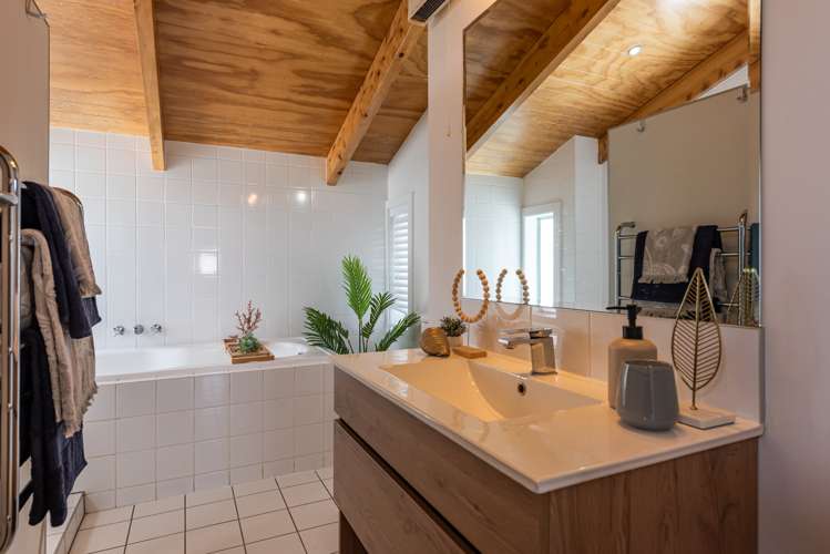 116 Nevay Road Karaka Bays_13