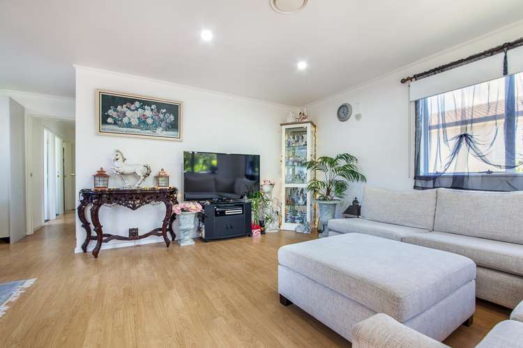 2/40 Granville Drive Massey_6