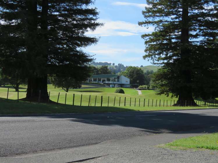 182 Golf Road Taumarunui_16
