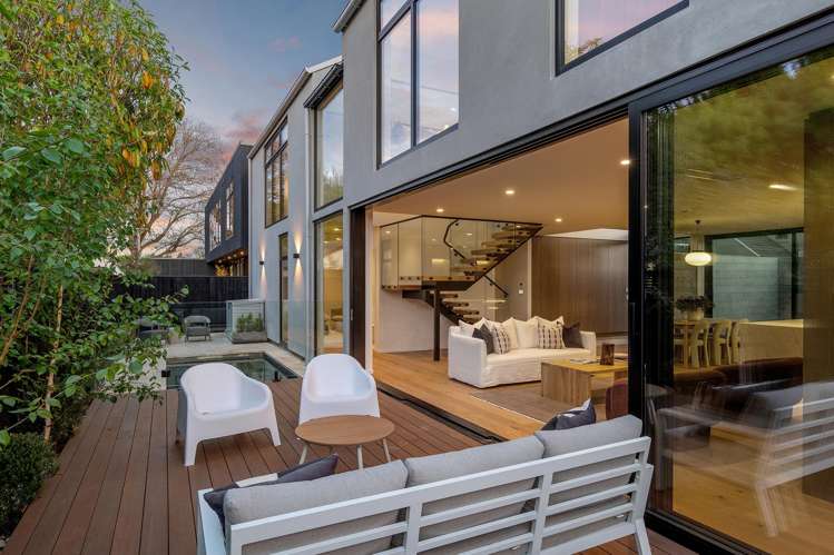 2/36 Tui Street_4